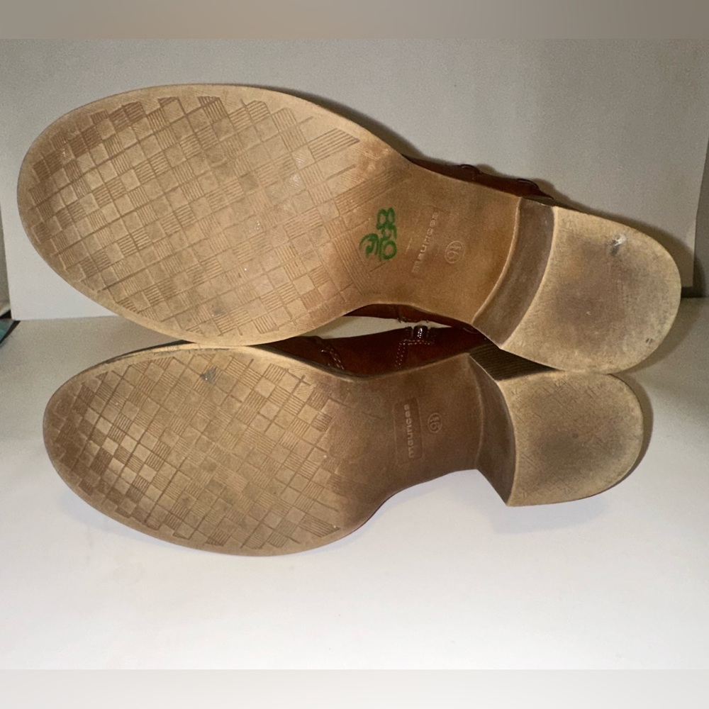 Maurices Joelle Brown Faux Leather Ankle Boots Side Zip Block Heel Womens Sz 9.5 - Picture 8 of 9